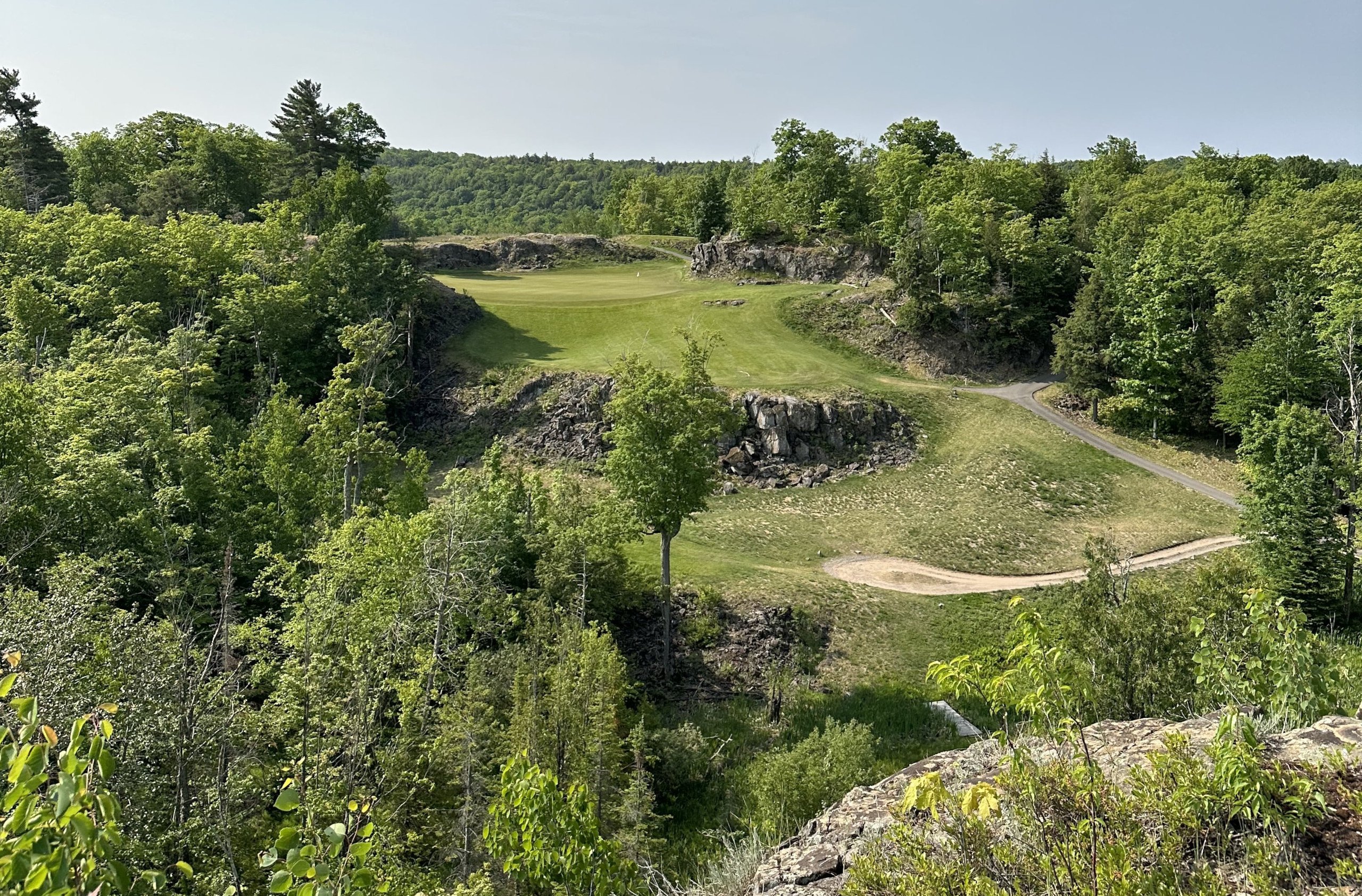 No. 6 · Par 3 · 190 yards at Greywalls: The Postcard